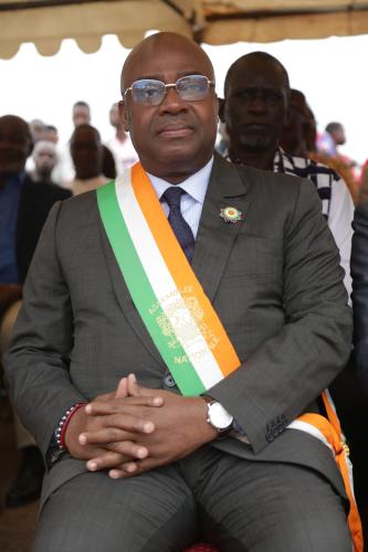 Côte d’Ivoire / CÉLÉBRATION DE L’INDÉPENDANCE 2025 à  DAOUKRO :  l’Honorable  Akoto Olivier communie avec ses parents et les autorités 